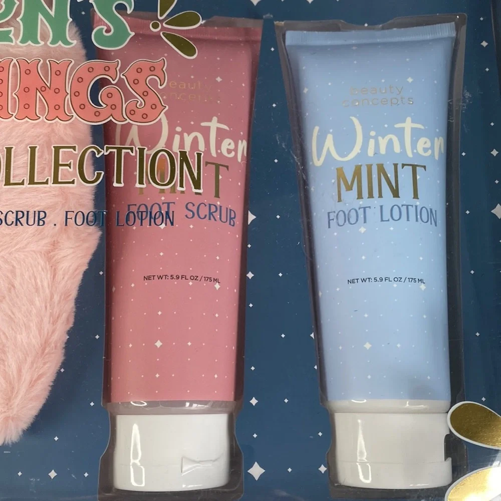 Beauty Concepts Foot Care Collection slippers gift set